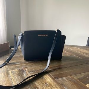 Navy Blue Michael Kors Crossbody